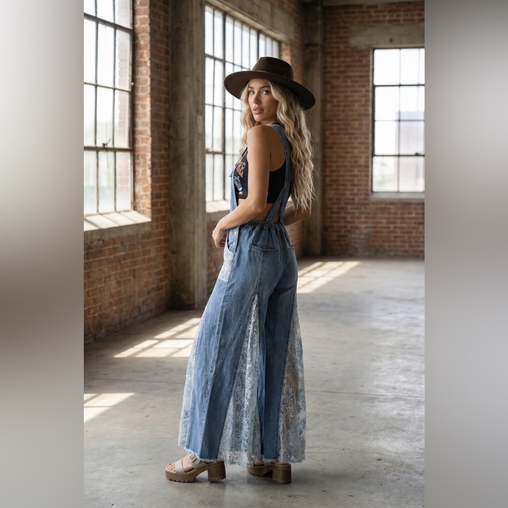 NWT Ultra Wide Leg Flare Lace Panel Patchwork Denim Jean Overalls Jumpsuit - Picture 3 of 7
